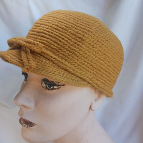 Vintage Everitt Original Mustard Yellow Cloche Hat main image 7